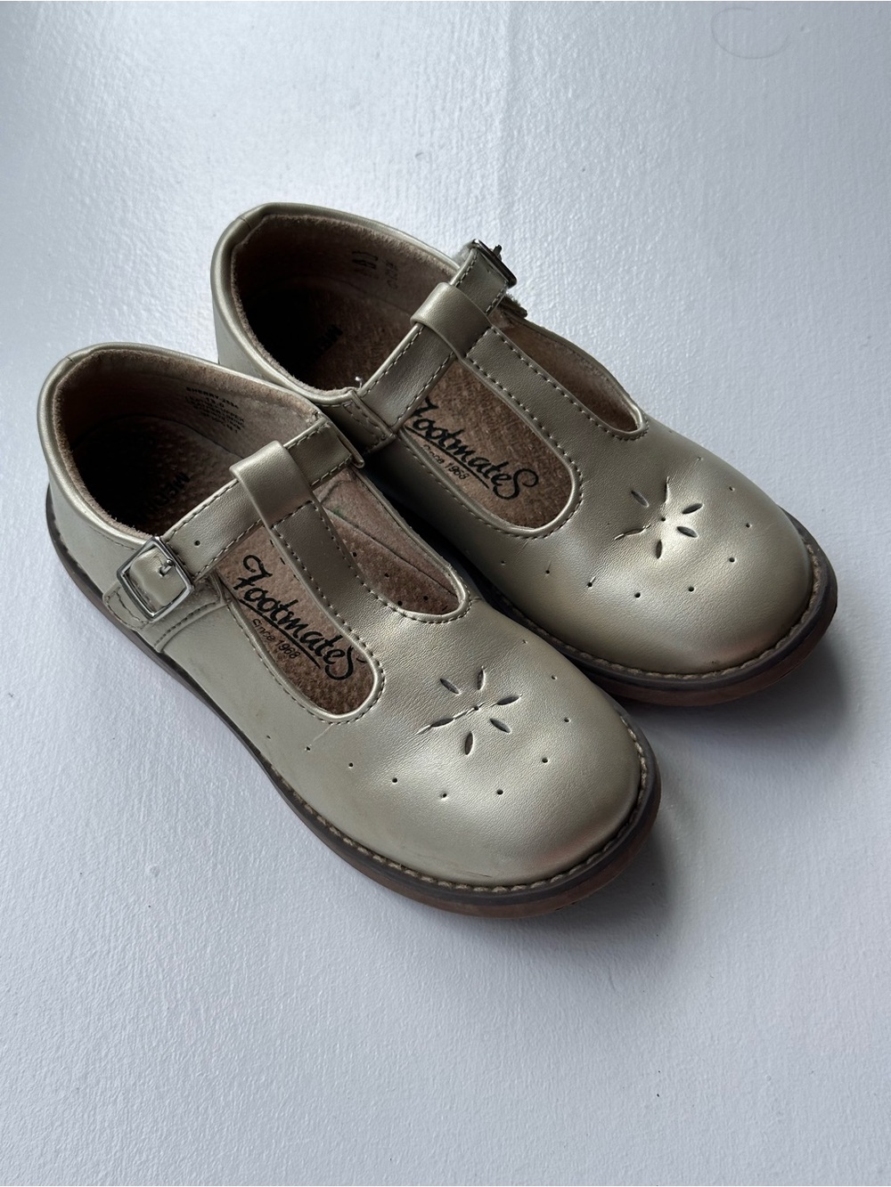 Footmates Sherry Leather Mary Jane Champagne Gold Shoes size Toddler 13